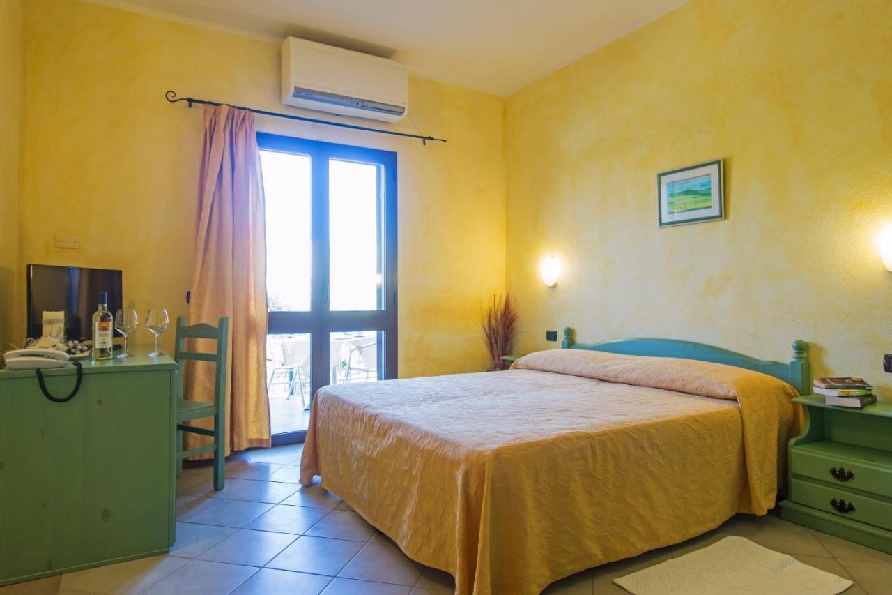 Appartamento Gli Ontani Cala Liberotto Exterior photo